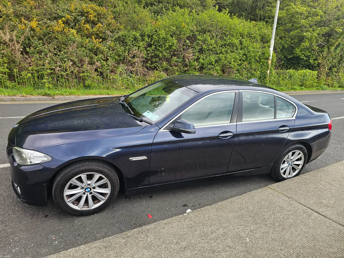 BMW 5-Series 2016 AUTOMATIC - Image 3