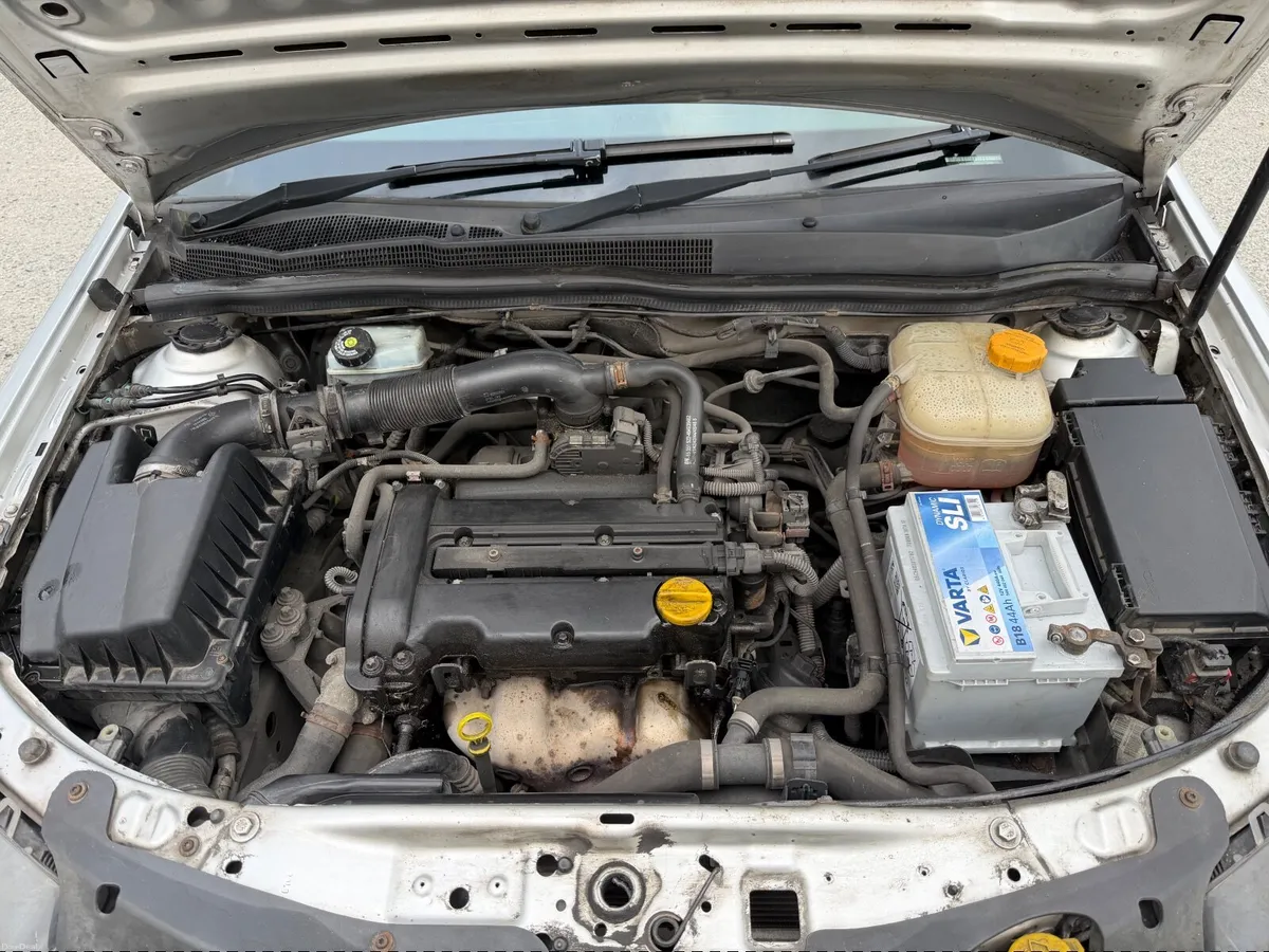 Opel Astra 2008 - Image 3