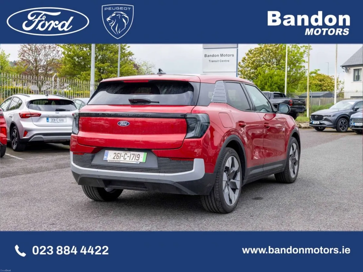 Ford Explorer Premium 77kWh Extended Range RWD - Image 4