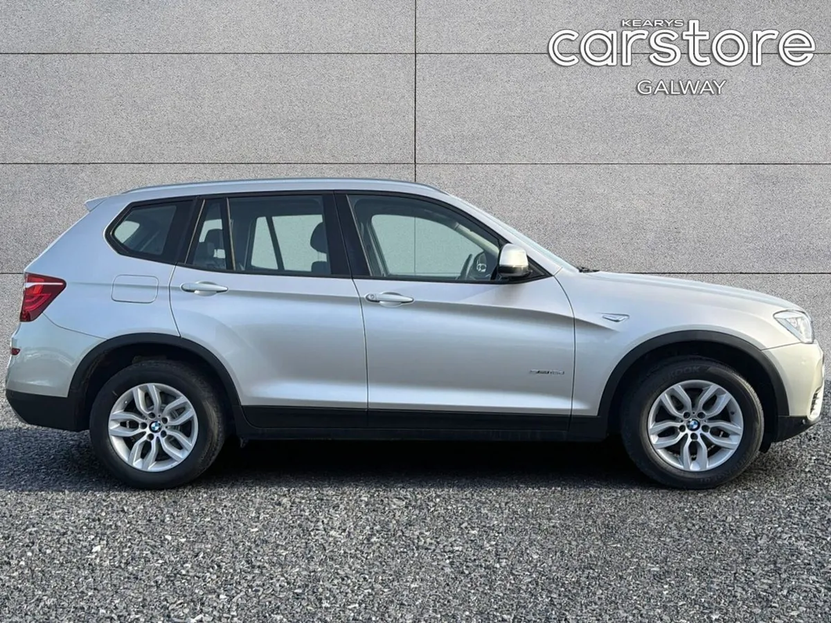 BMW X3 sDrive18d SE - Image 2