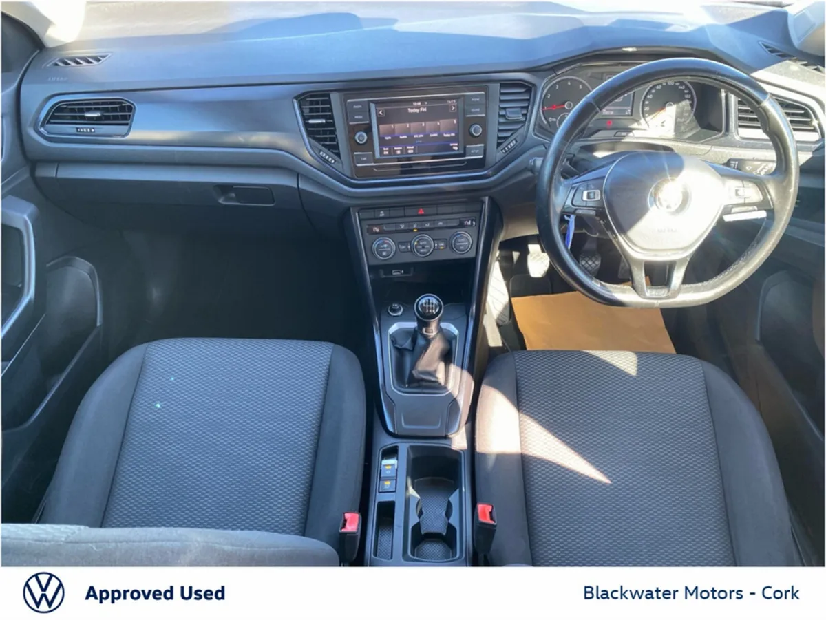 Volkswagen T-Roc 1.0TSI 115BHP WITH TECHNOLOGY UPG - Image 3