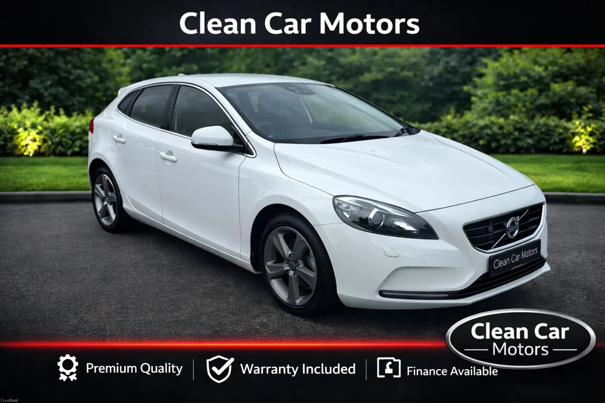 VOLVO V40 2015 AUTO HIGH SPEC - Image 1