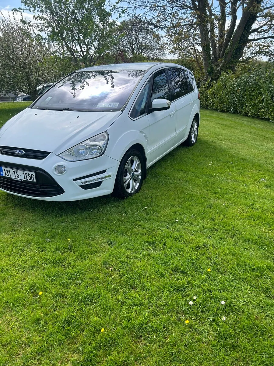 Ford S max - Image 1