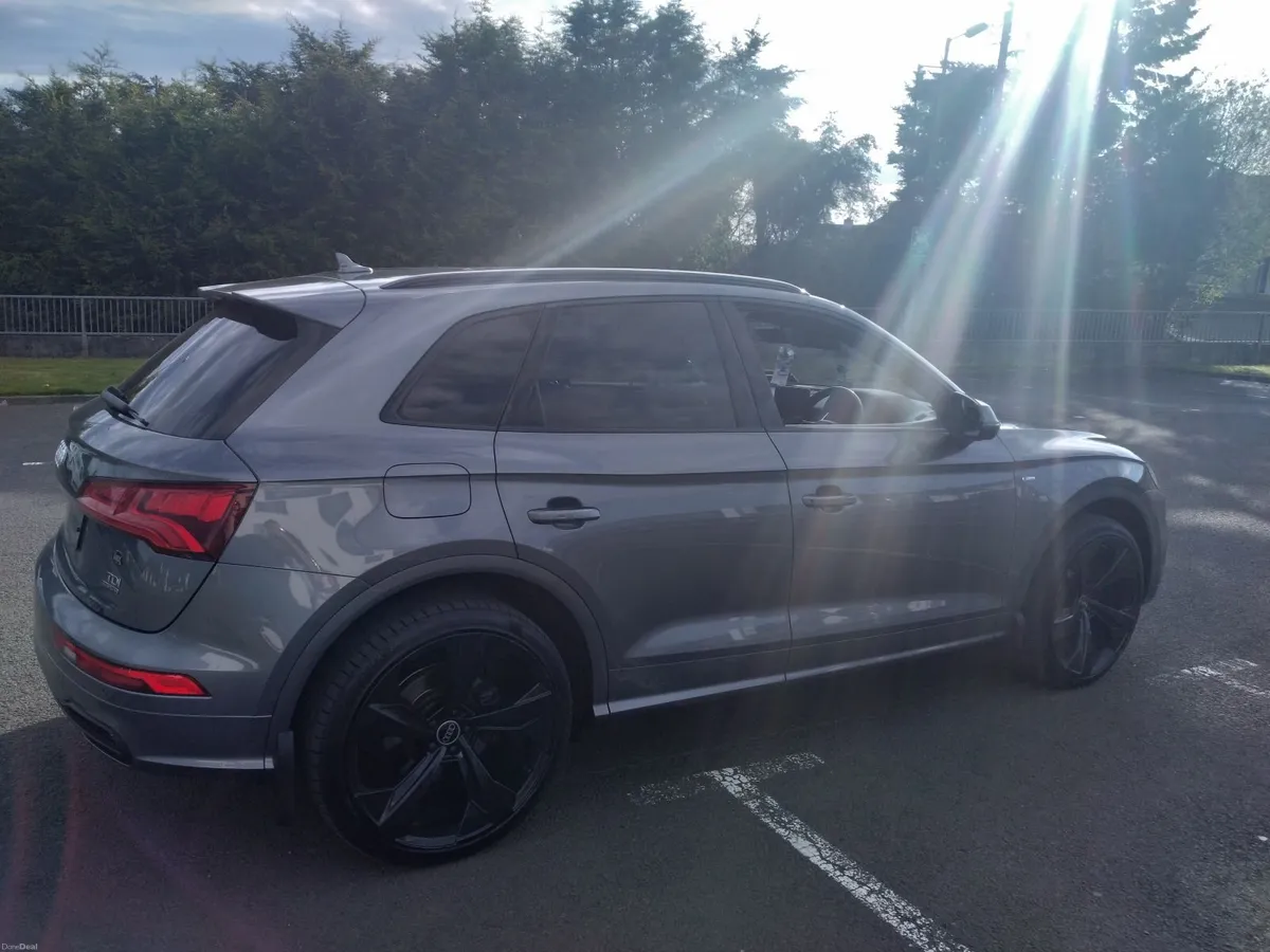Audi Q5 2018 - Image 3