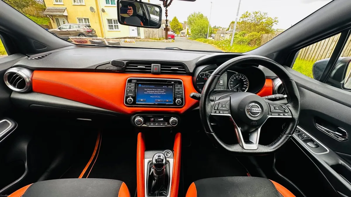 Car - Image 3