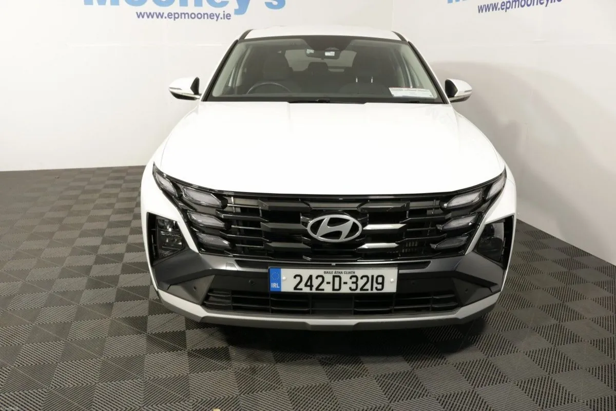 Hyundai Tucson COMFORT PLUS 1.6L DIESEL SUV - Image 2
