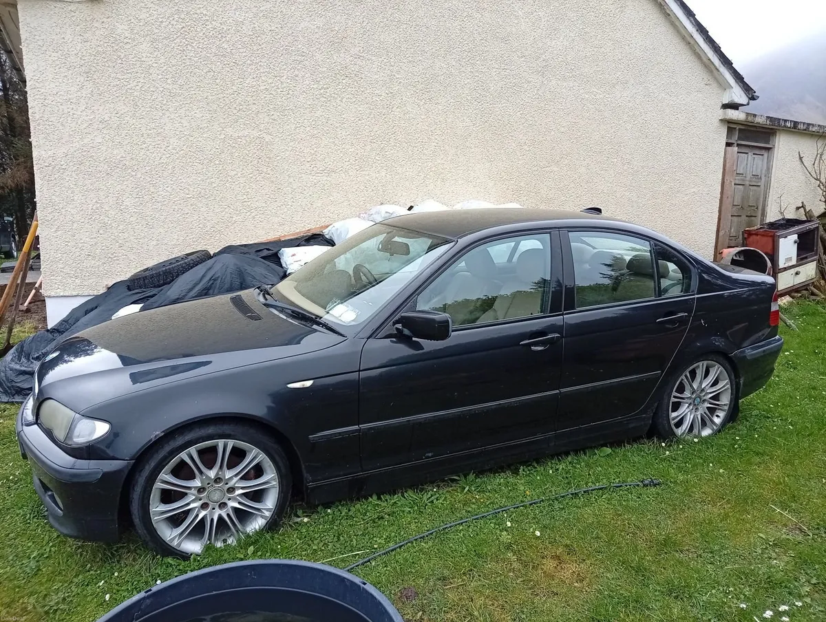 BMW 3-Series 2004 - Image 1