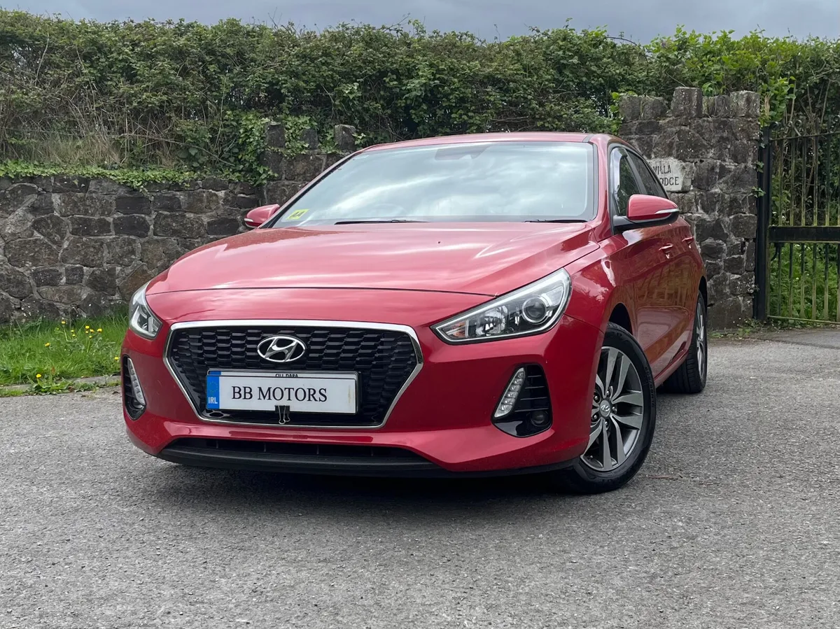 Hyundai i30 1.4 Petrol Deluxe - Image 4