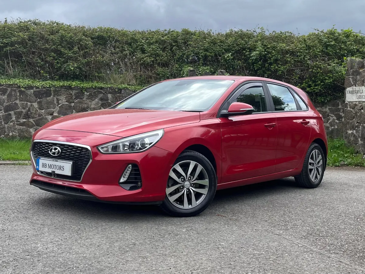 Hyundai i30 1.4 Petrol Deluxe - Image 6