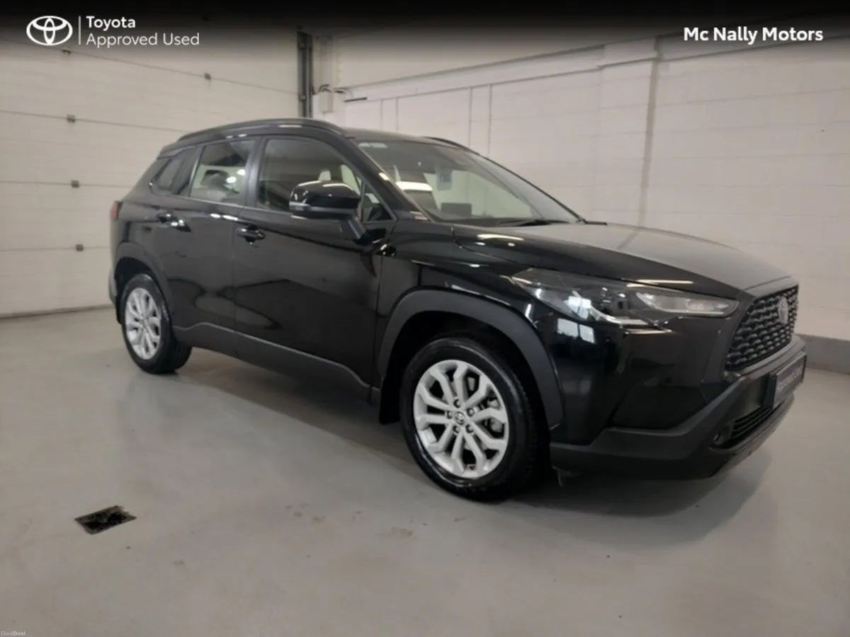 Toyota Corolla Cross 1.8 LUNA INCL 2 FREE SERVICES - Image 1