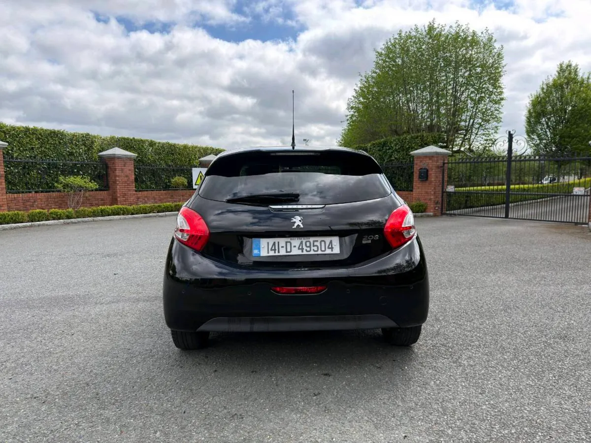 Peugeot 2008 automatic - Image 2
