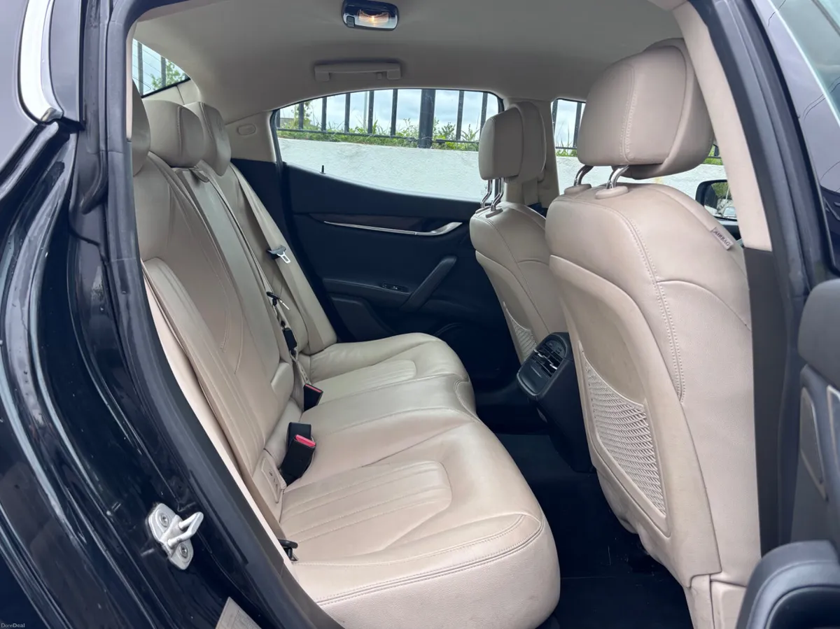 MASERATI GHIBLI DV6 4DR AUTO - Image 5