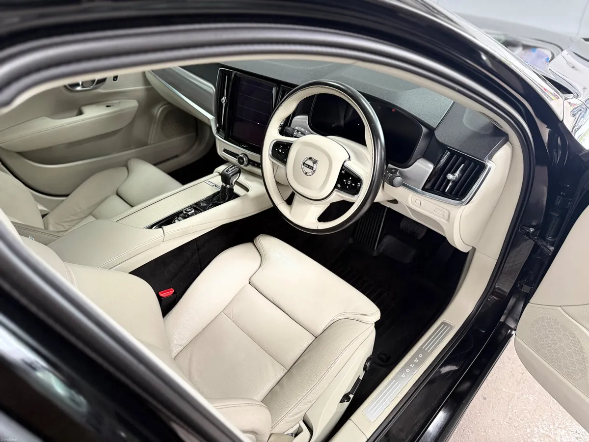 Volvo S90 2021. D4. MOMENTUM AUTO - Image 4