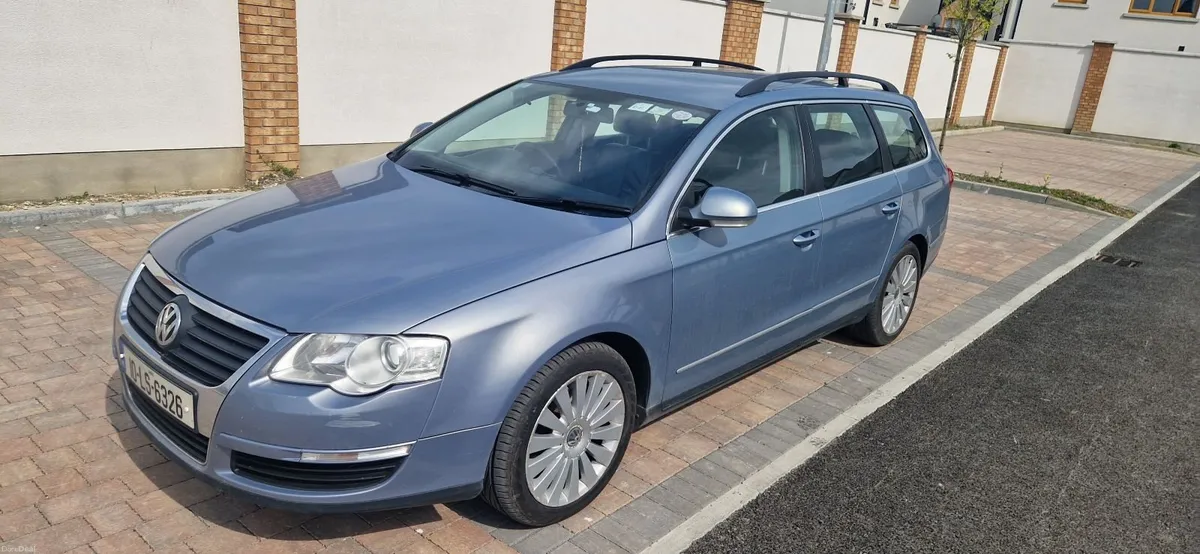 2010 Volkswagen Passat DSG - Image 4