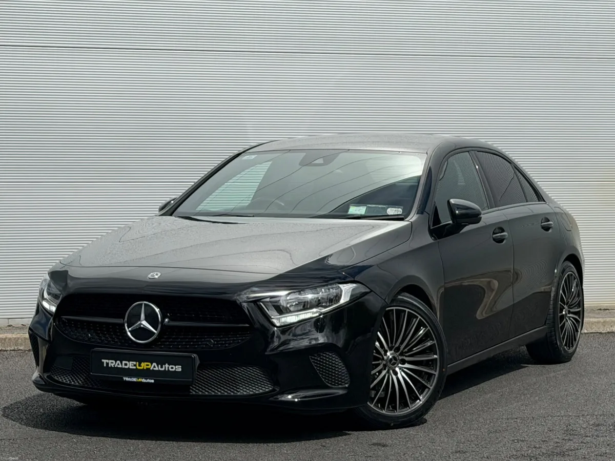Mercedes-Benz A180d Auto Night Edition - Image 2