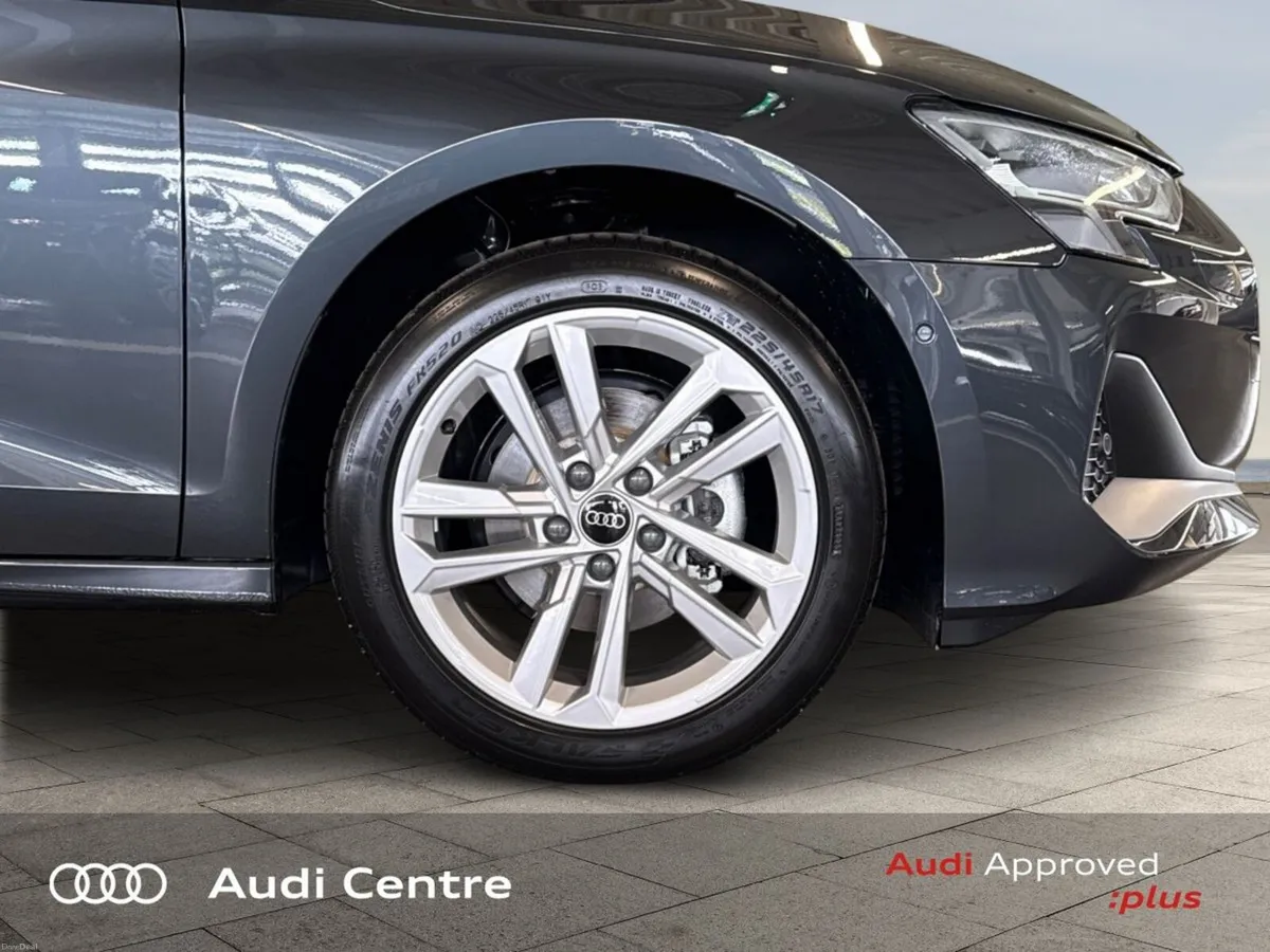 Audi A3 SAL 35 TFSI 150HP S-T SE - Image 3