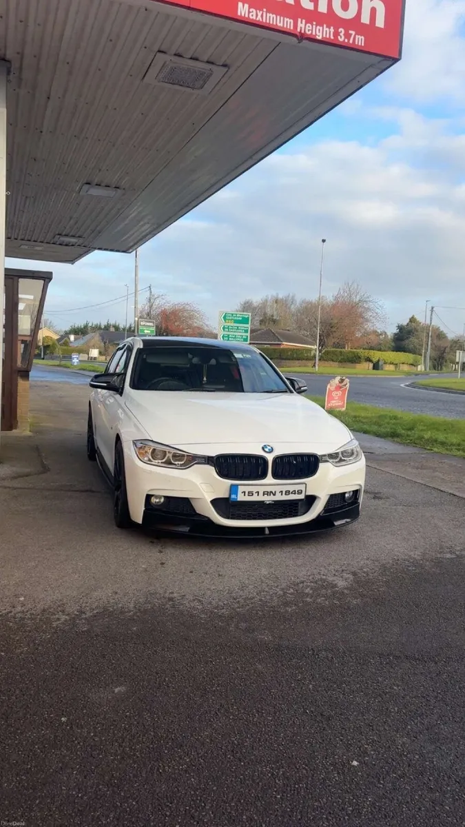 BMW 3-Series 2015 - Image 1