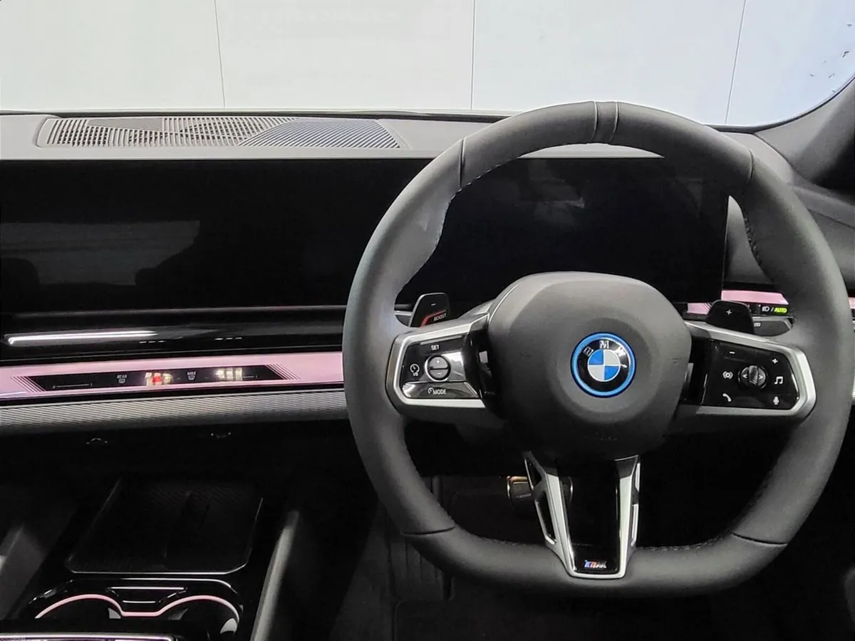 BMW 5-Series 530e M Sport - Image 5