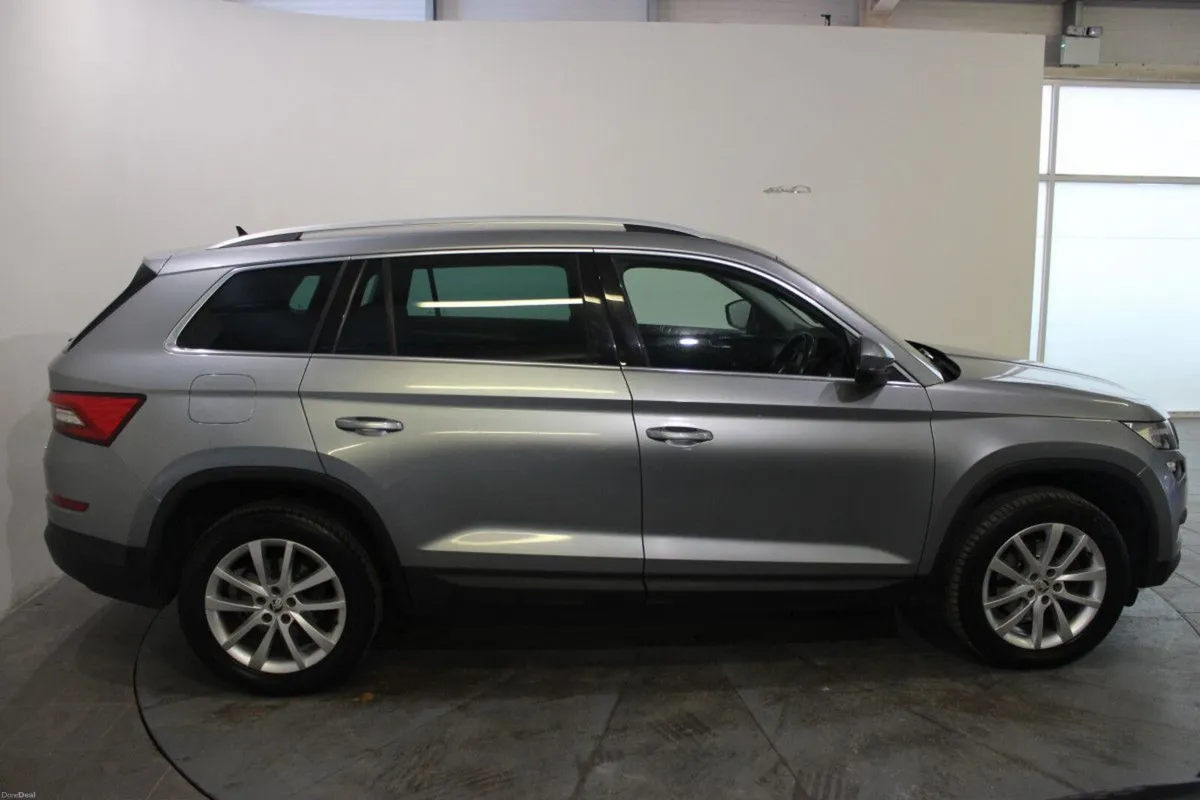 Skoda Kodiaq 2.0 TDI 150HP DSG Ambition 7 Seat - T - Image 3