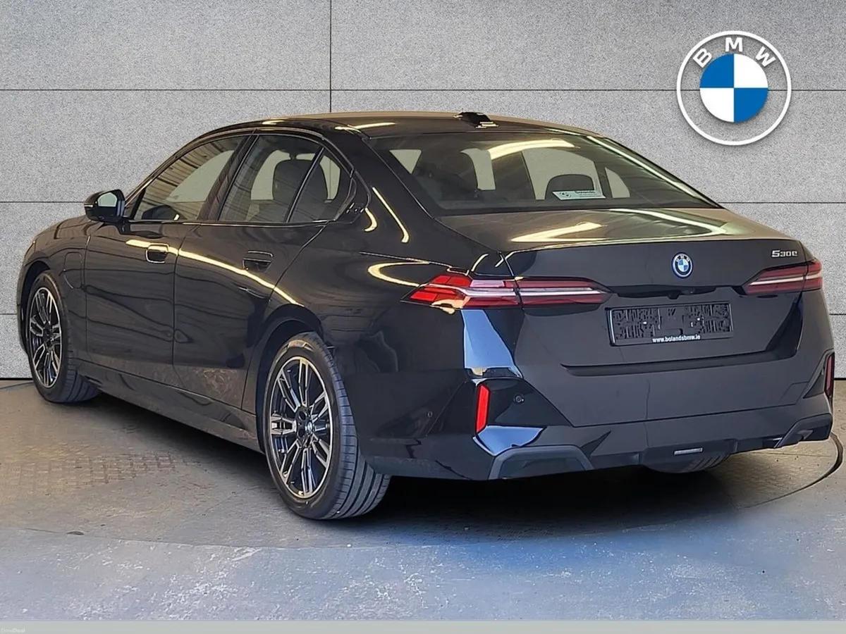 BMW 5-Series 530e M Sport - Image 3
