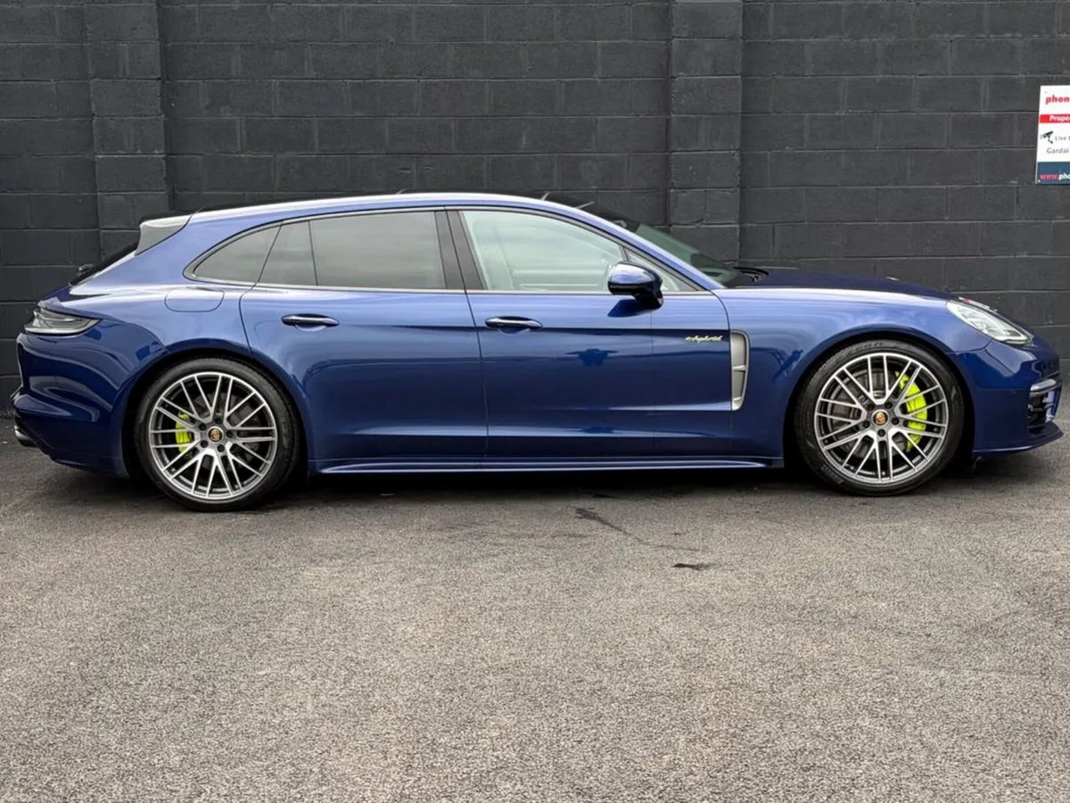 Porsche Panamera 4 E-HYBRID PLATINUM EDITION SPORT - Image 4