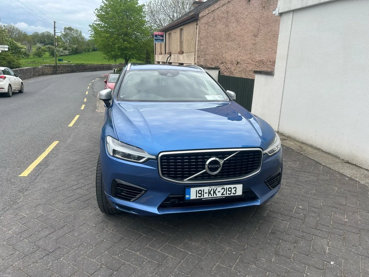 Volvo XC60 T8 R Design - Image 1