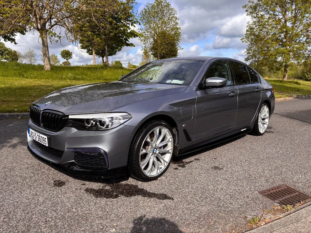 BMW 5-Series 2018 - Image 1