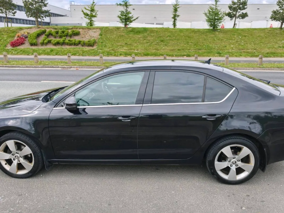 Skoda Octavia Diesel 2018 - Image 3