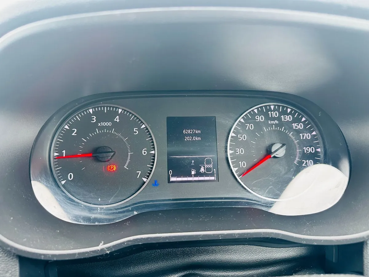 Dacia Duster 1.0L Petrol Manual SUV Full Warranty - Image 3