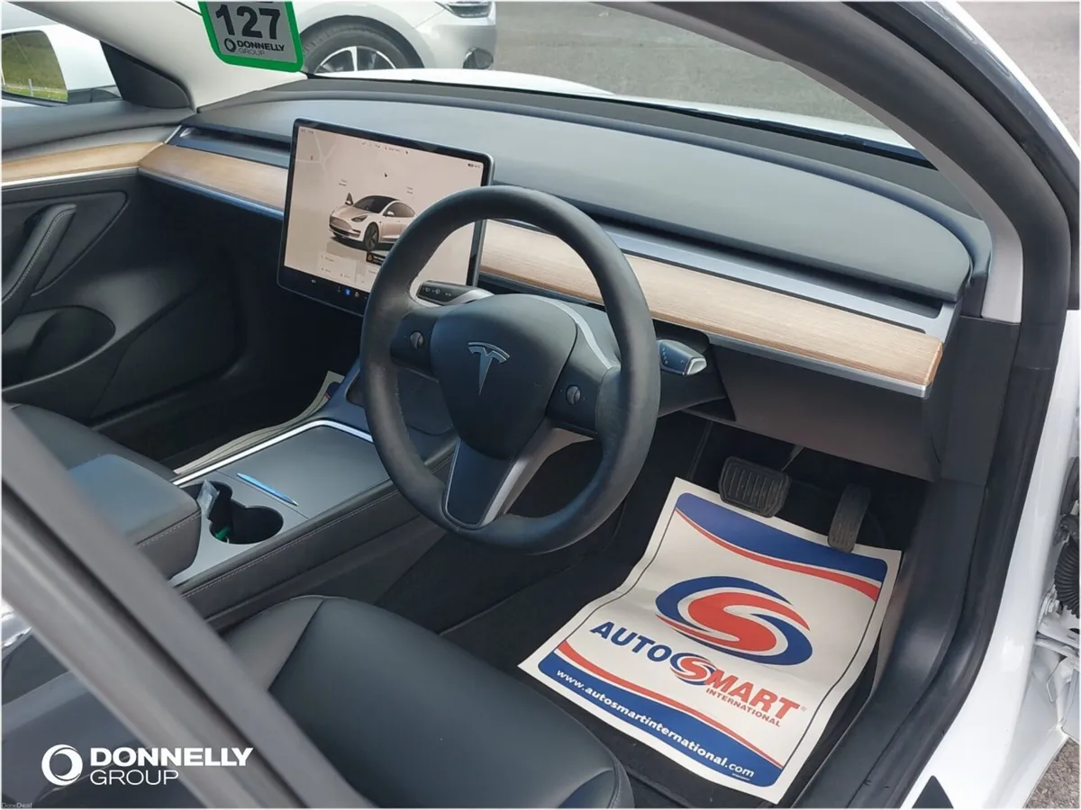 Tesla Model 3 Saloon Long Range - Image 4