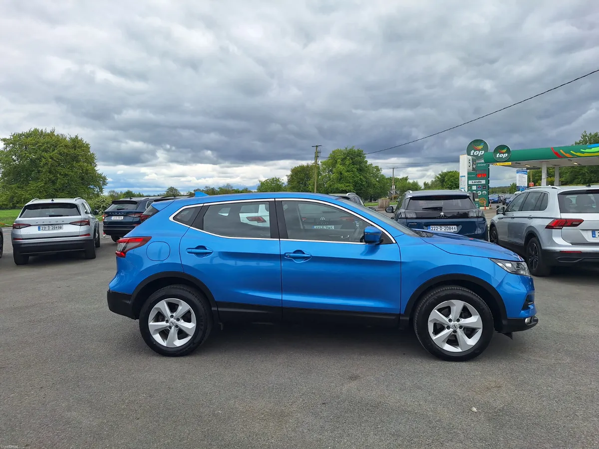 Qashqai 1.5 Acenta Premium *Heated Seat/High Spec - Image 2