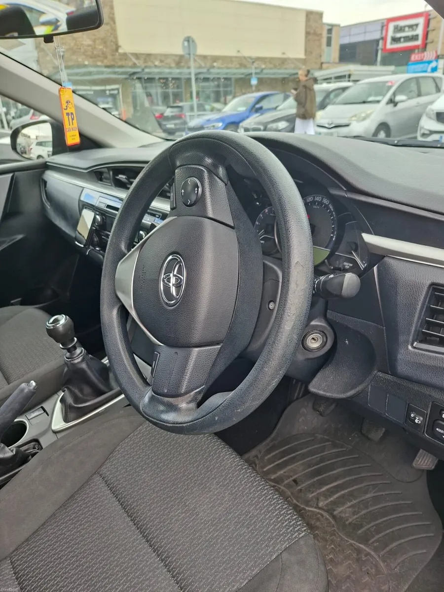 Car - Image 4