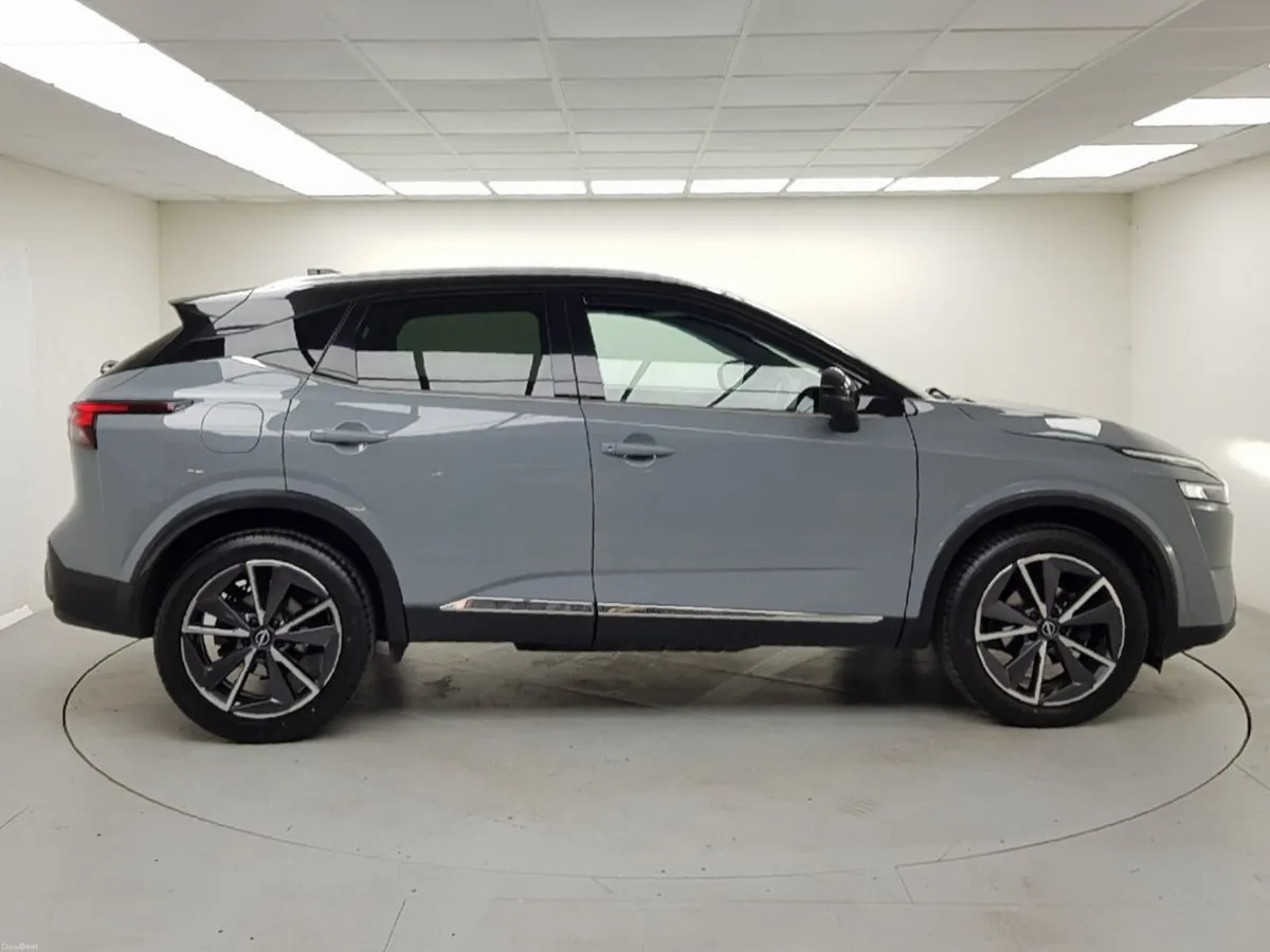 Nissan Qashqai 1.3 PET MILD HYBRID SV Tech CVT - Image 5