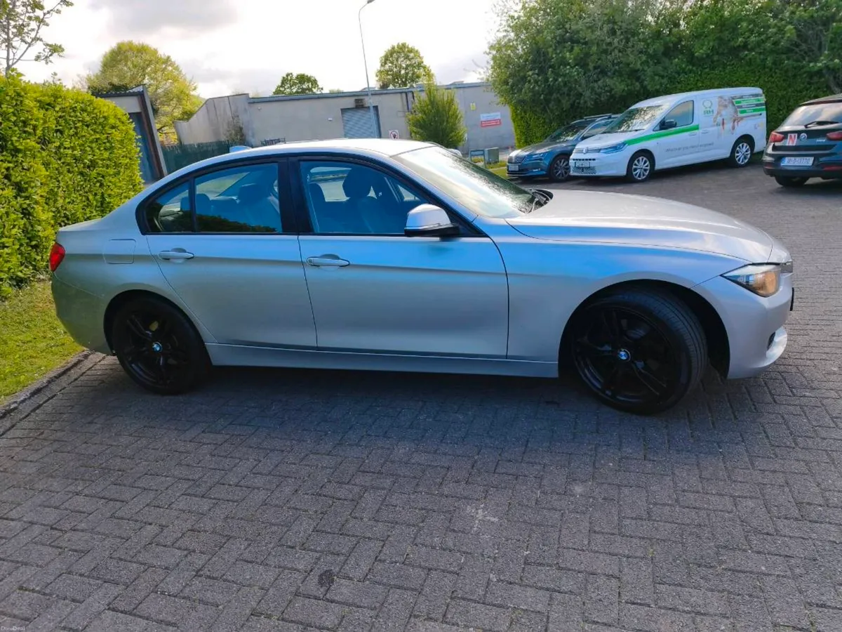 BMW 3 Series 316D - Image 2