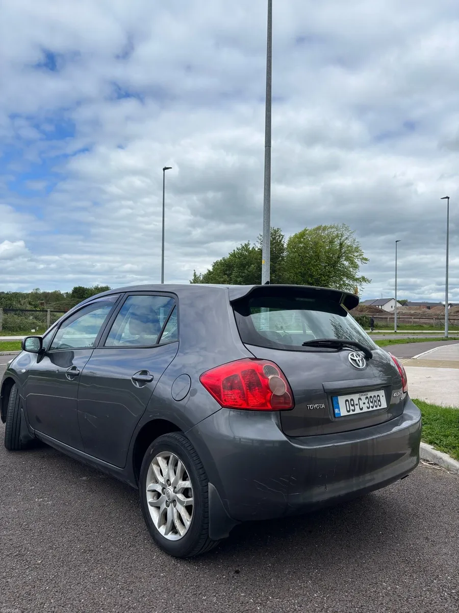 Toyota Auris - Image 2