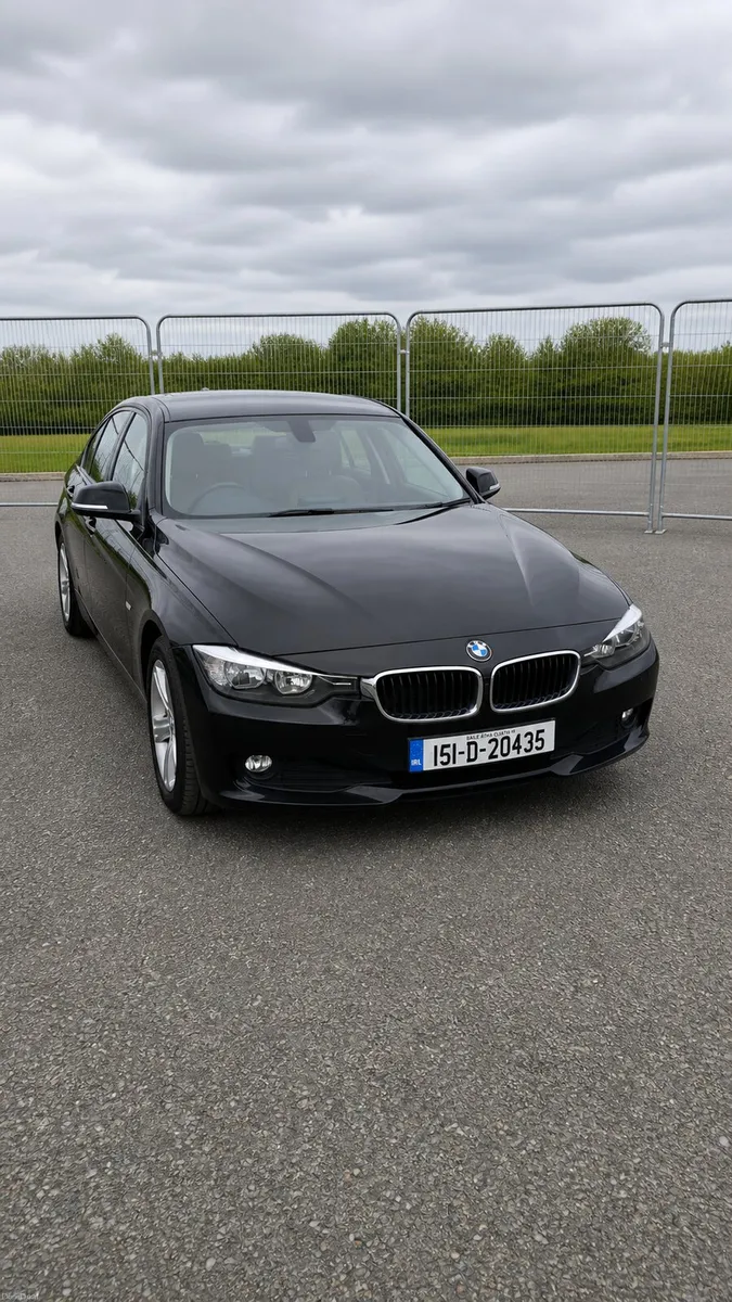 2015 BMW 316d Automatic - Image 2