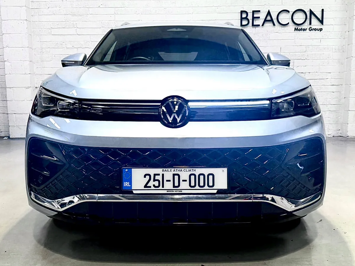 **VOLKWAGEN TIGUAN  R-LINE 1.5 TSI E-HYBRID PHEV A - Image 4