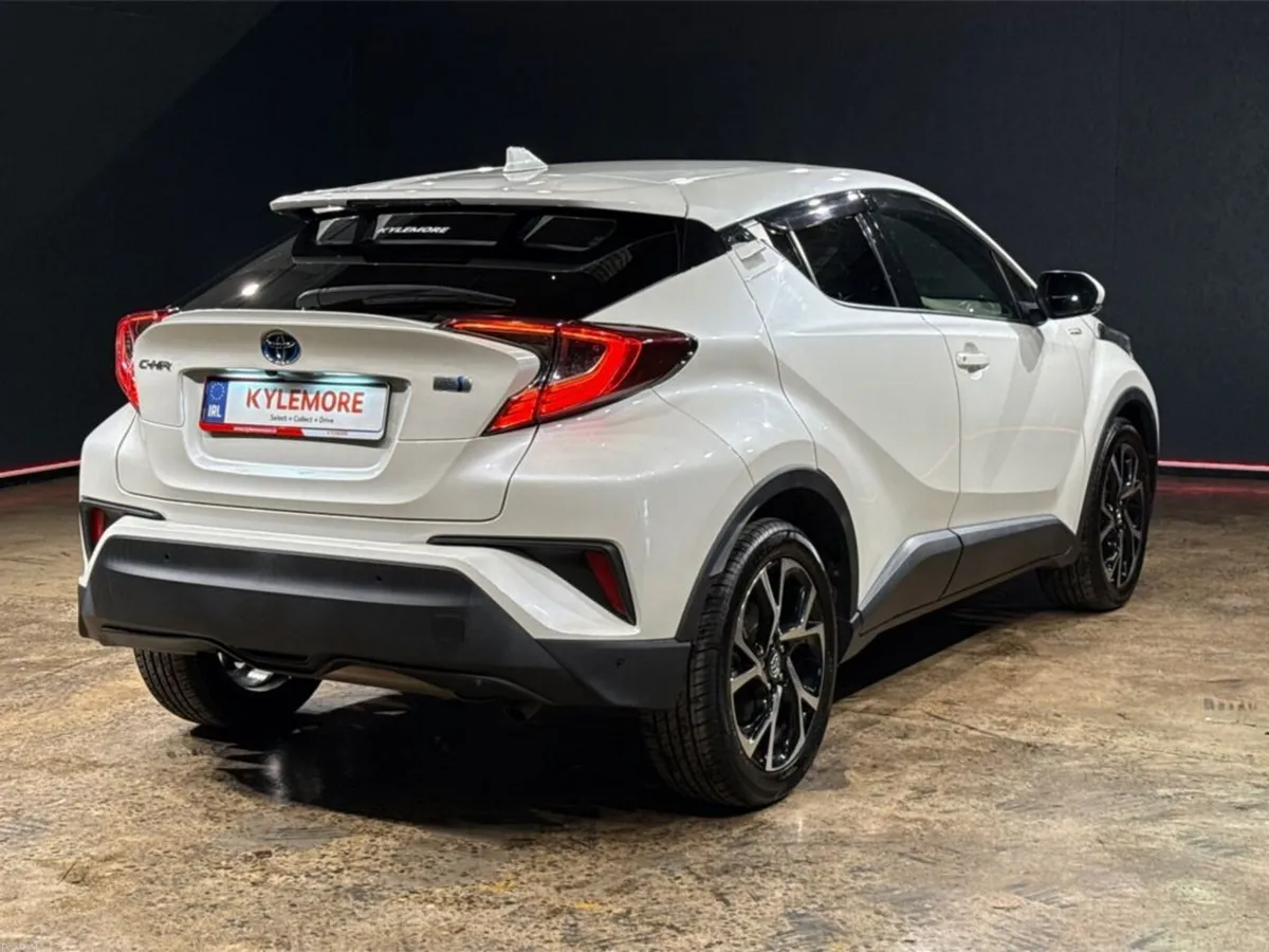 Toyota C-HR HYBRID 1.8 AUOMATIC G PACKAGE - BROWN - Image 4