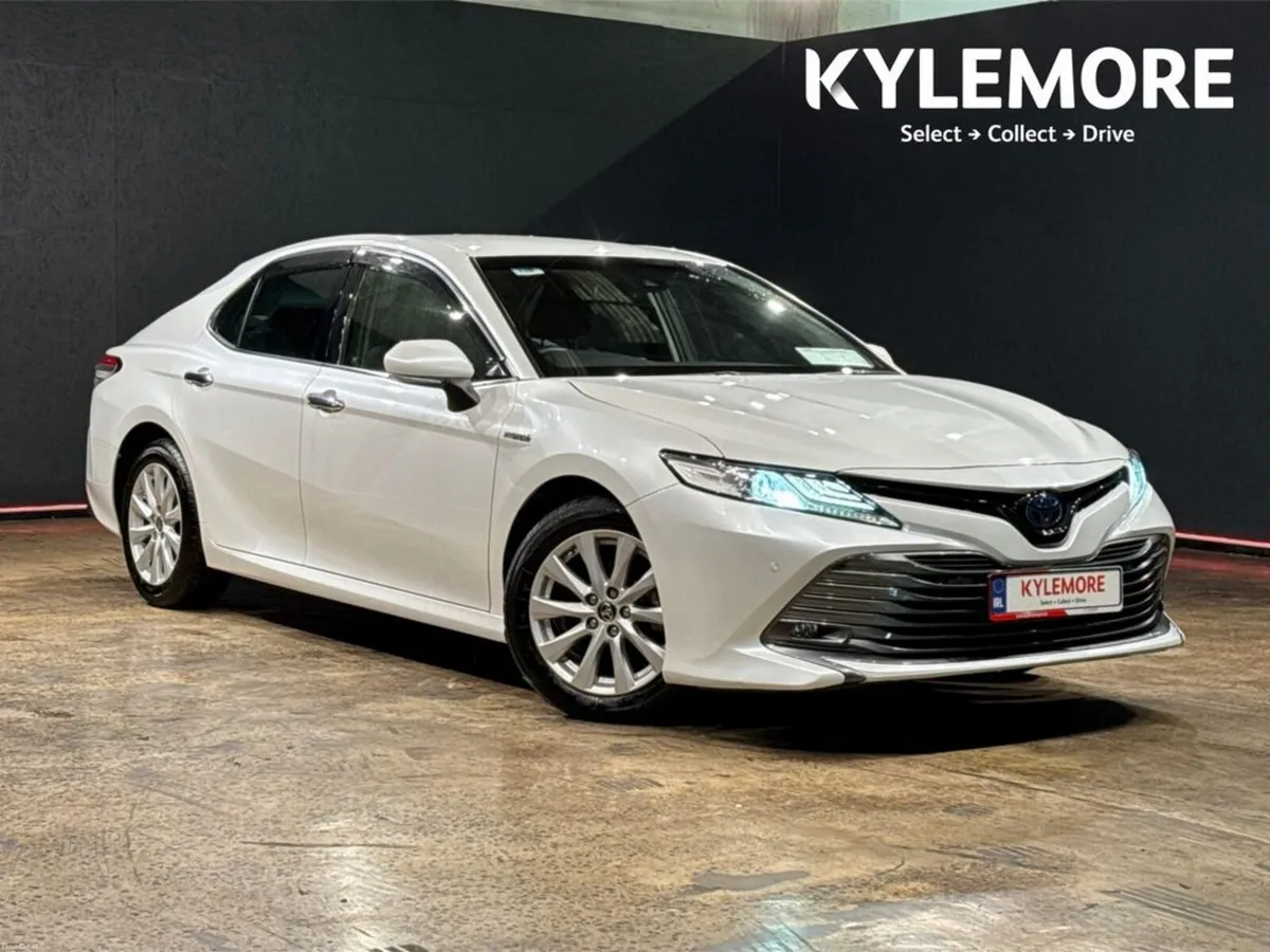 Toyota Camry HYBRID 2.5 AUTOMATIC - FACTORY ALLOYS - Image 1