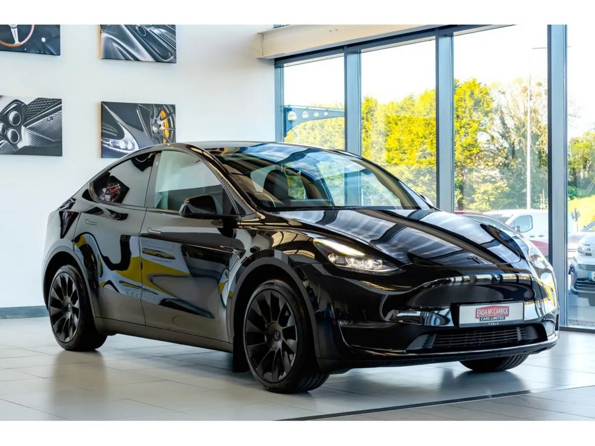 Tesla Model Y E Long Range AWD - Image 4
