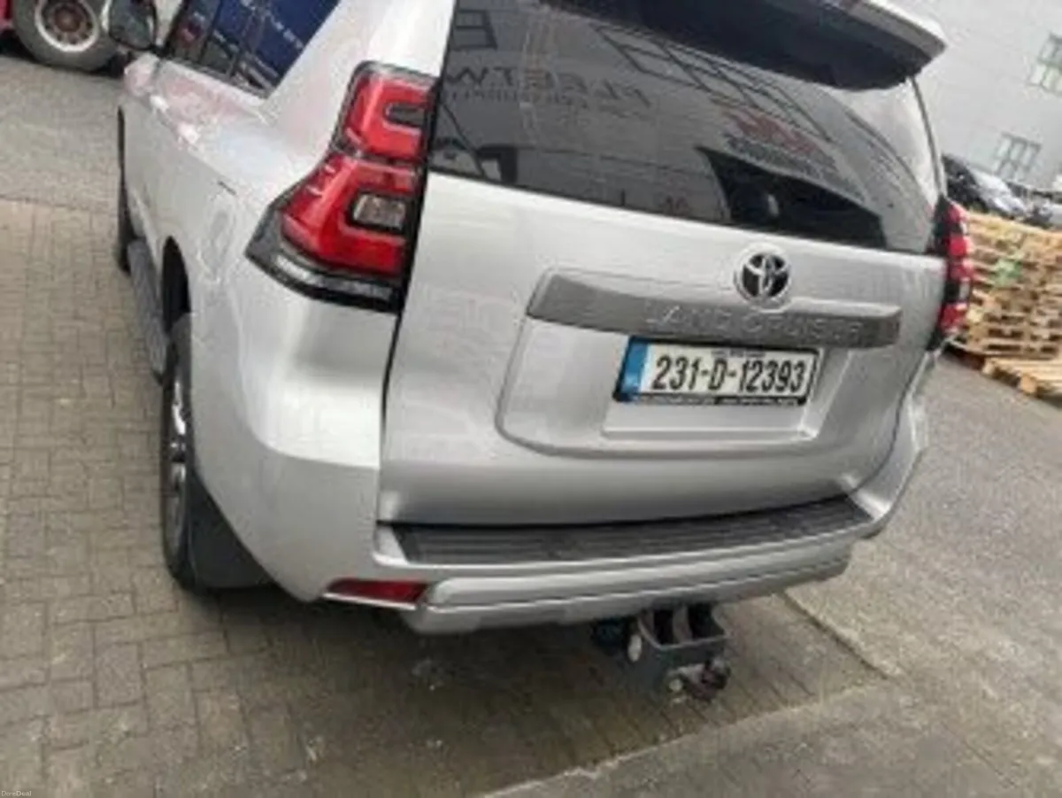 Toyota Land Cruiser 2023 - Image 2