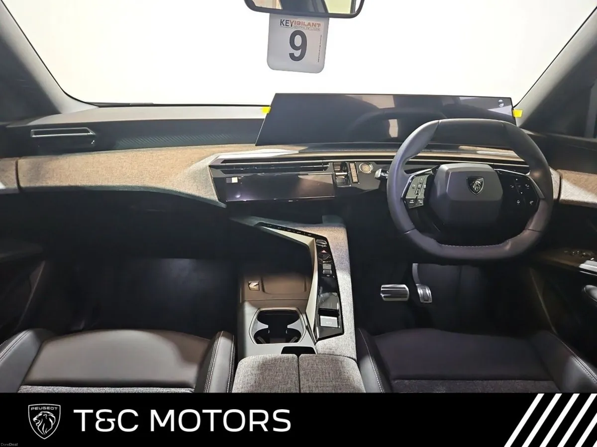 Peugeot 5008 Allure Model - 7 Seater! Reversing Ca - Image 3
