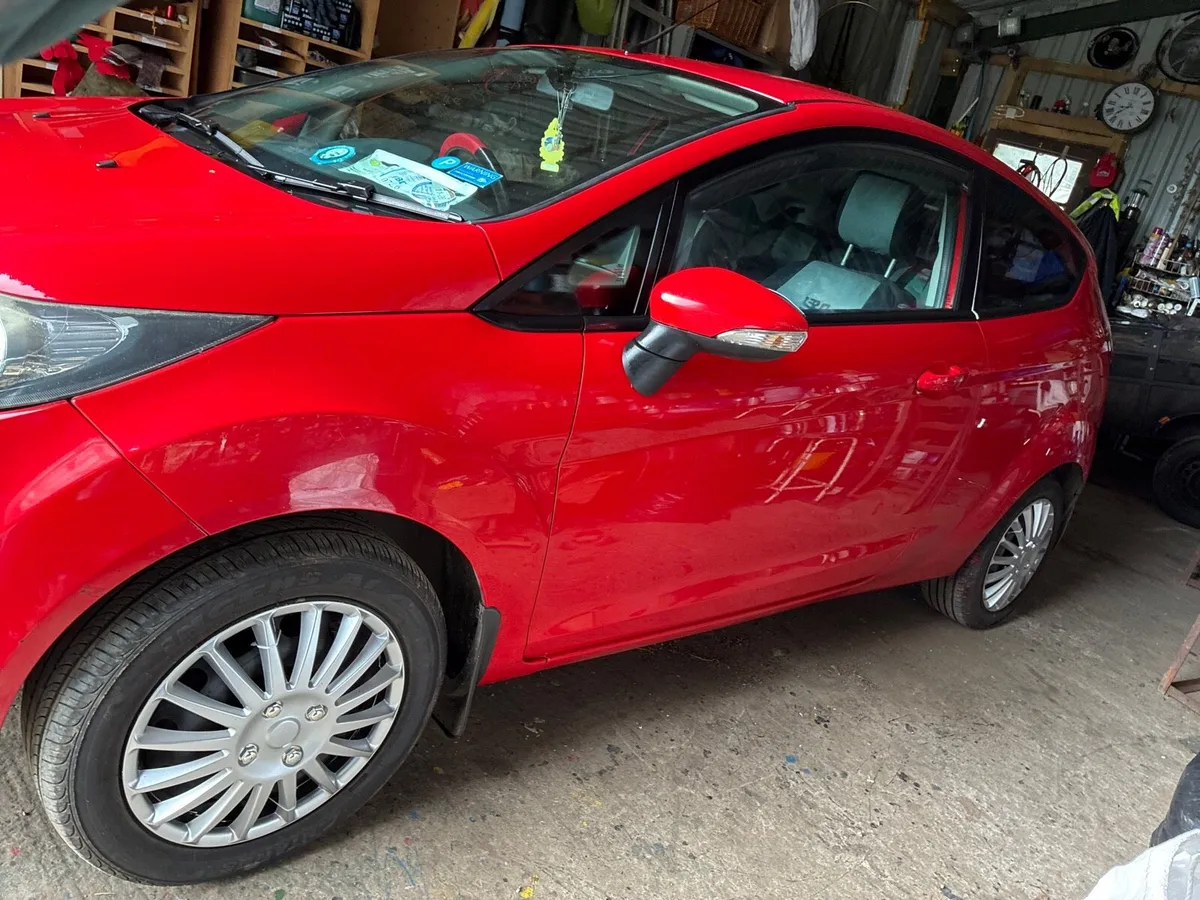 Ford fiesta 1.25 style 3 door - Image 4