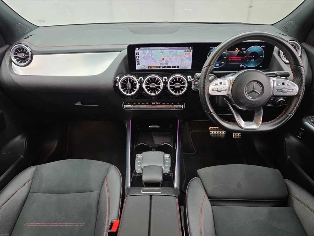 Mercedes-Benz EQA  EQA300 AMG LINE 4MATIC EV - Image 4