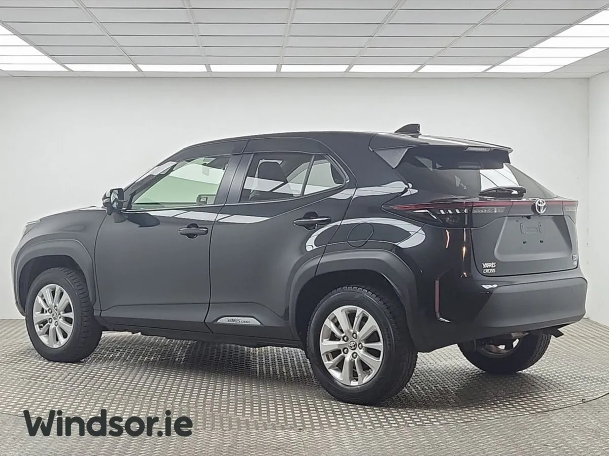 Toyota Yaris Cross HYBRID 1.8 Sport - Image 3