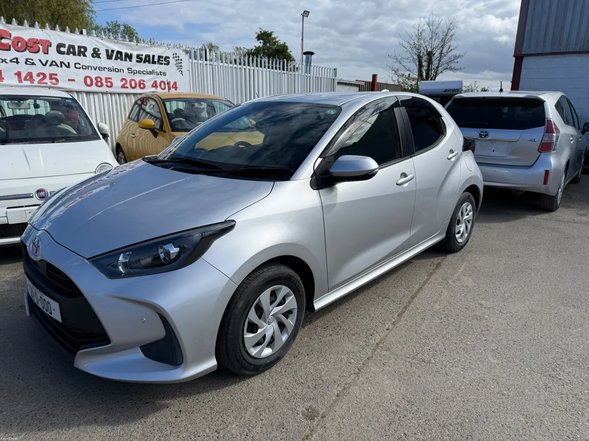 ///2021 TOYOTA YARIS 1.0 ///Automatic ///petrol - Image 3