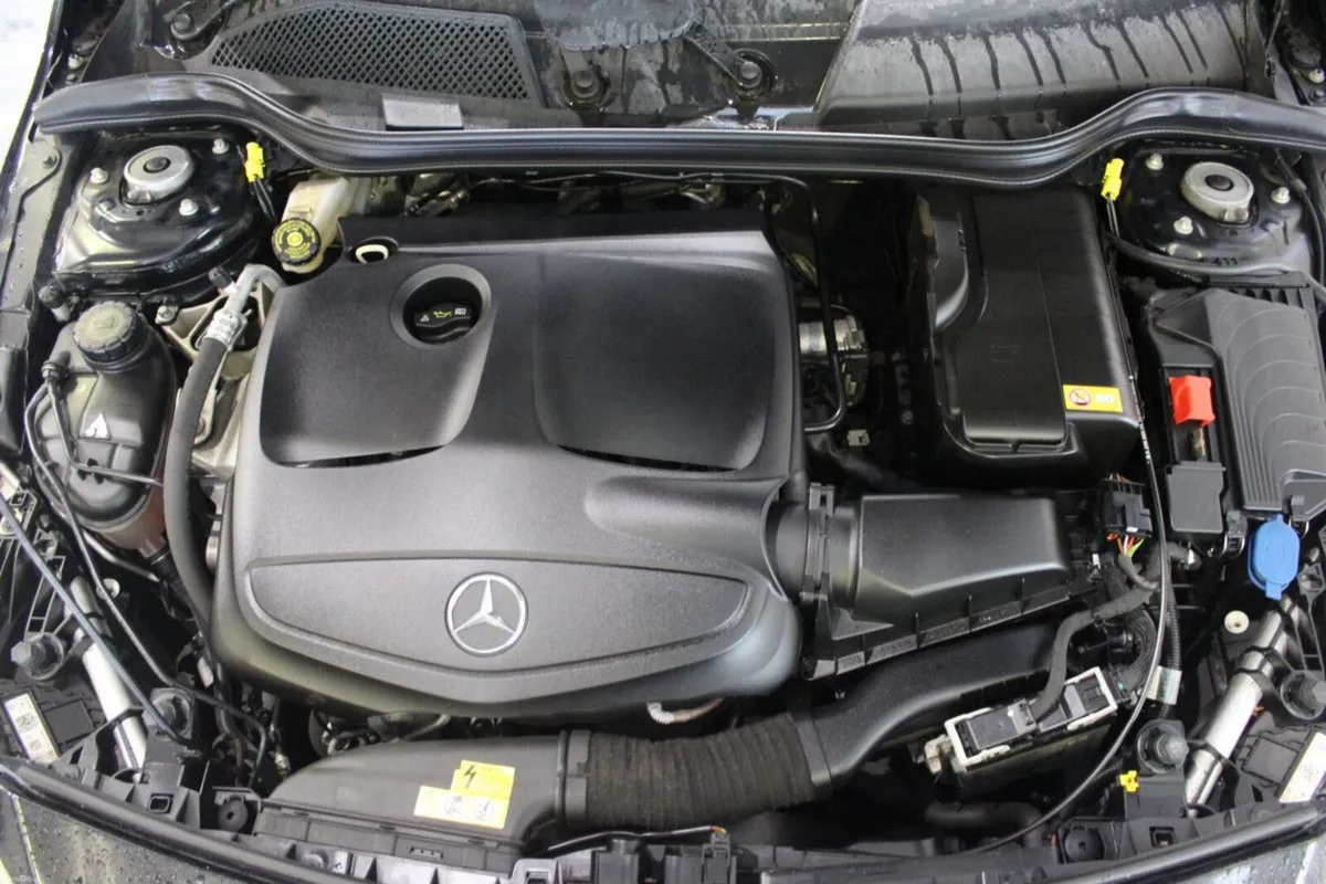 Mercedes-Benz A-Class A 180 STYLE AUTO - TENDER 13 - Image 4