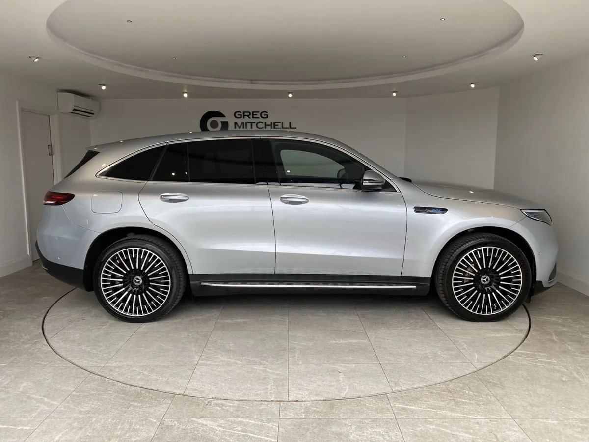 Mercedes-Benz AMG 2023 - Image 4