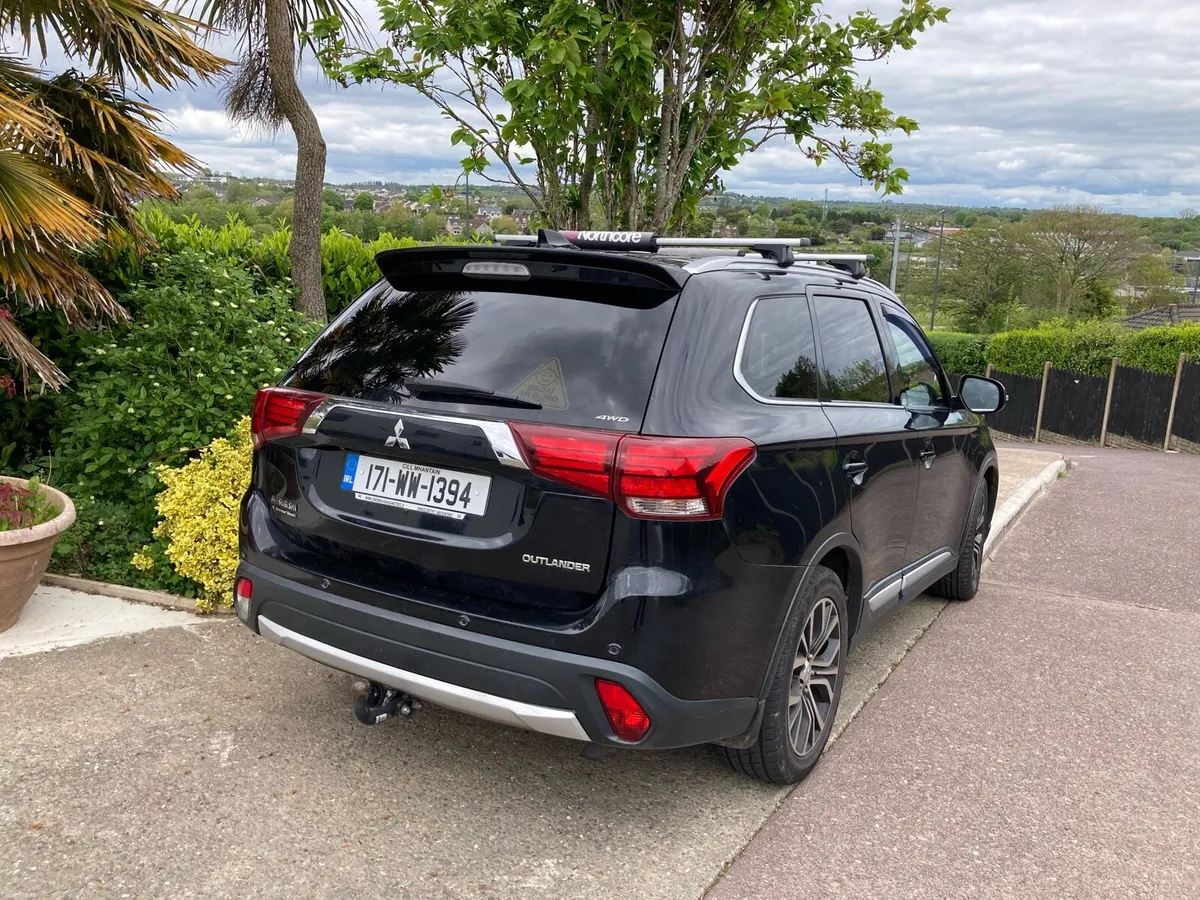 Mitsubishi Outlander 4WD ,7seats, 2.3lD Towbar, - Image 1
