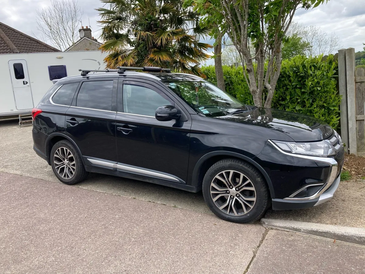 Mitsubishi Outlander 4WD ,7seats, 2.3lD Towbar, - Image 2